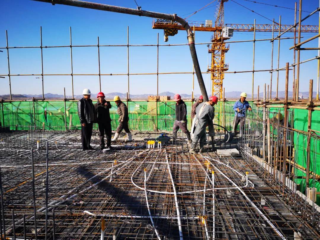 冰雪鑄匠心——萬嘉建設(shè)集團(tuán)冬季施工攻堅(jiān)紀(jì)實(shí)